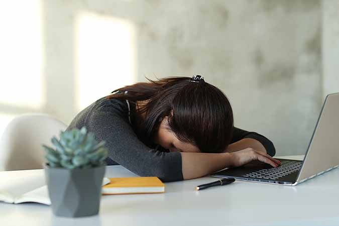 Ways To Get Rid Of Daytime Sleepiness At Work