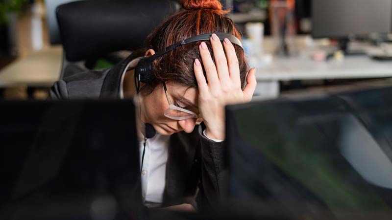 If You Experience a Panic Attack At Work, Read This
