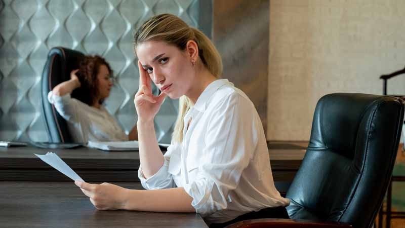 Silent Treatment & Guilt Trips: Workplace And Home Red Flags