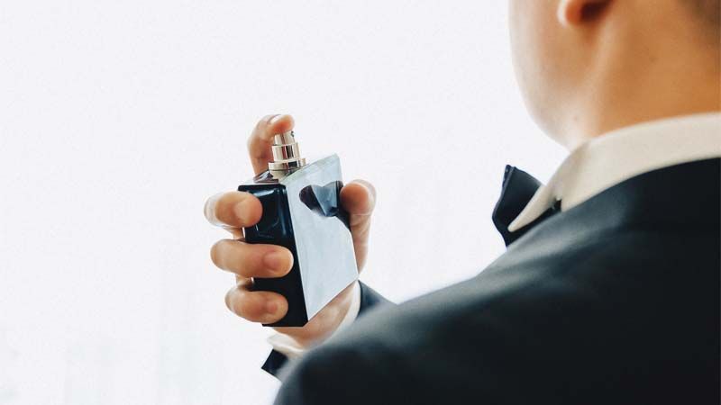 If You Are Spraying Perfume This Way, You Are Inviting Health Issues!